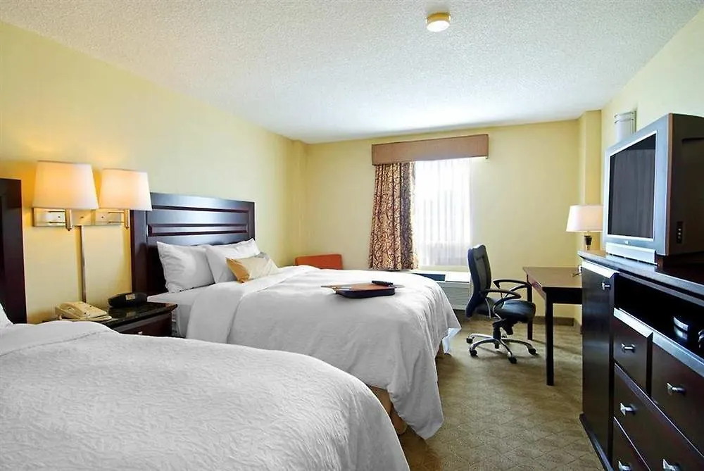 Hotel Hampton Inn & Suites By Hilton Calgary-Airport