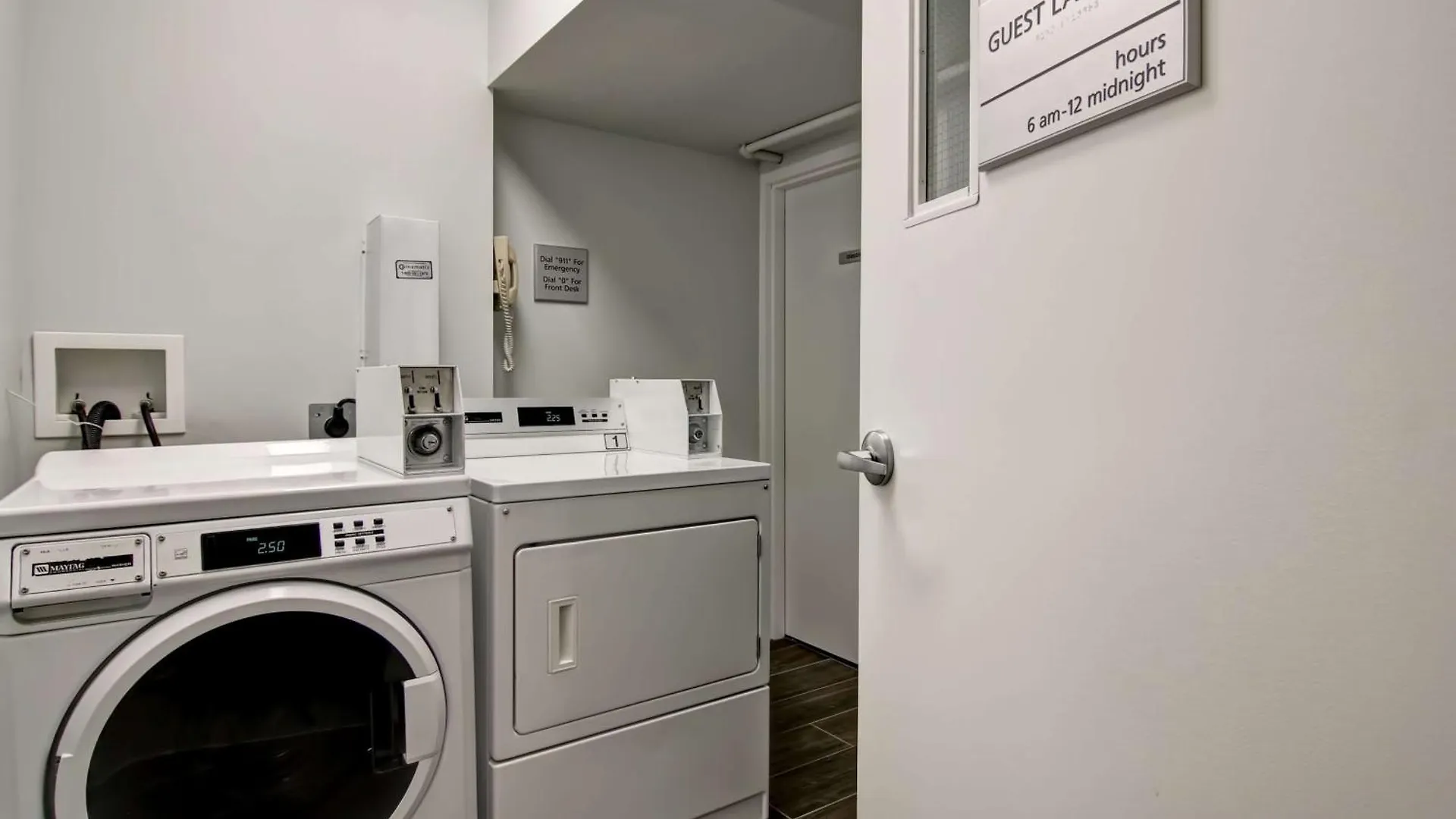 Hampton Inn & Suites By Hilton Calgary-Airport Calgary