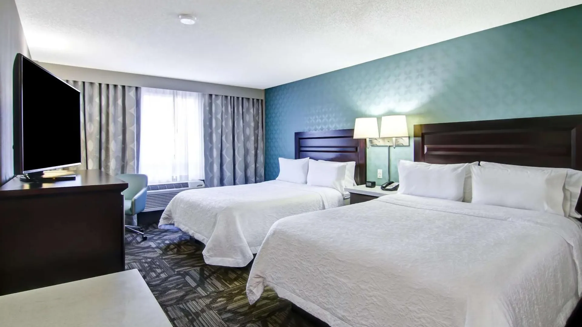 Hampton Inn & Suites By Hilton Calgary-Airport 3*, Calgary Canada