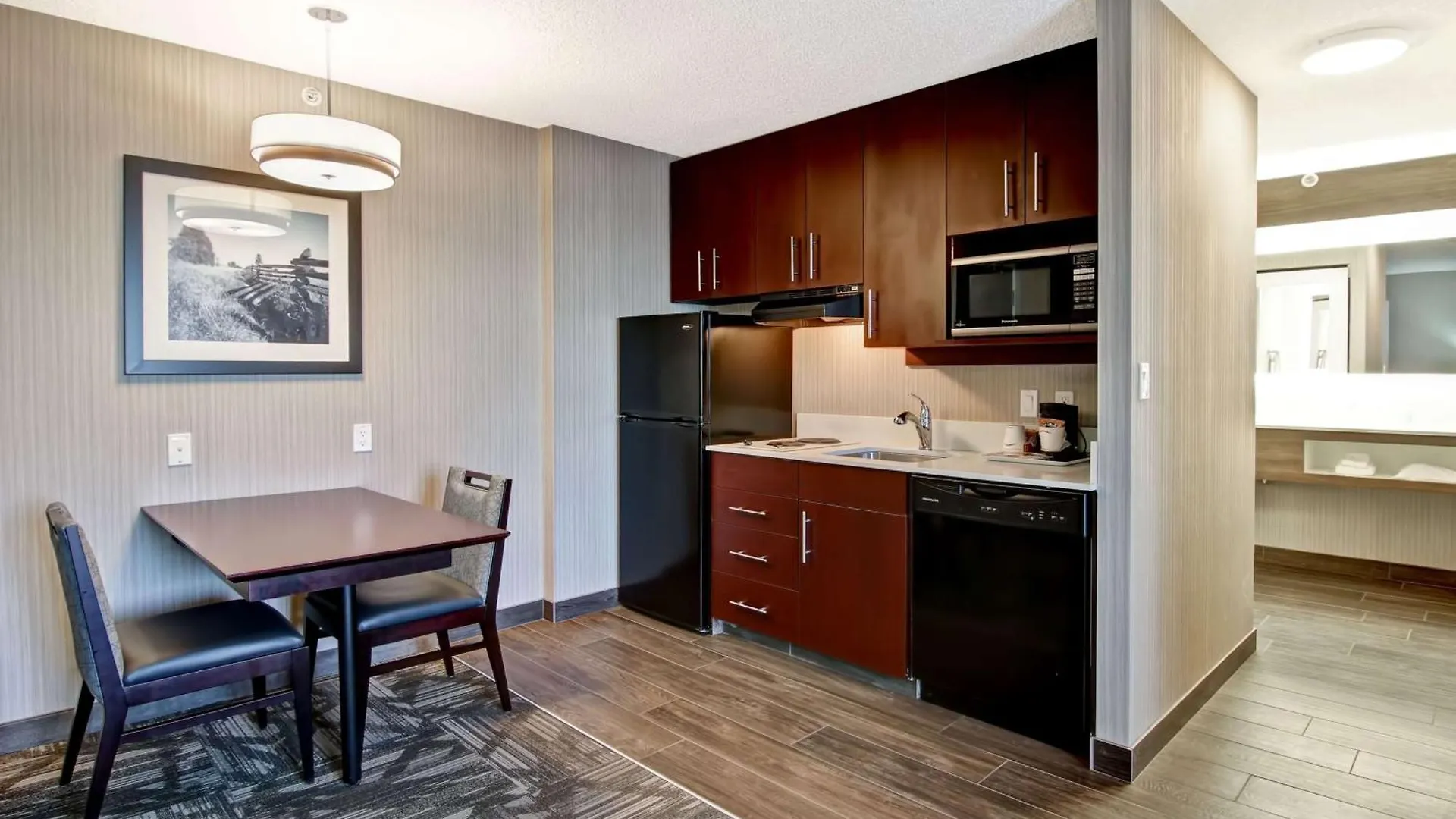 *** Hotel Hampton Inn & Suites By Hilton Calgary-Airport Canada