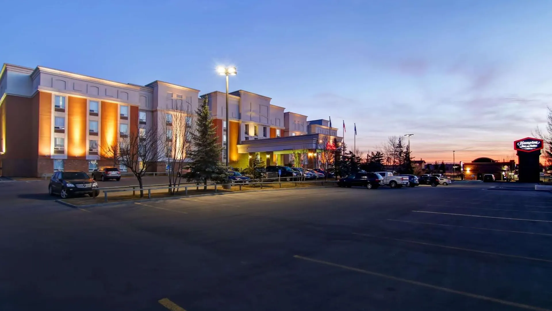 Hampton Inn & Suites By Hilton Calgary-Airport