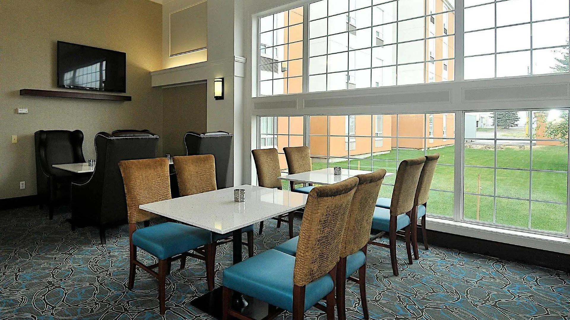 Hotel Hampton Inn & Suites By Hilton Calgary-Airport