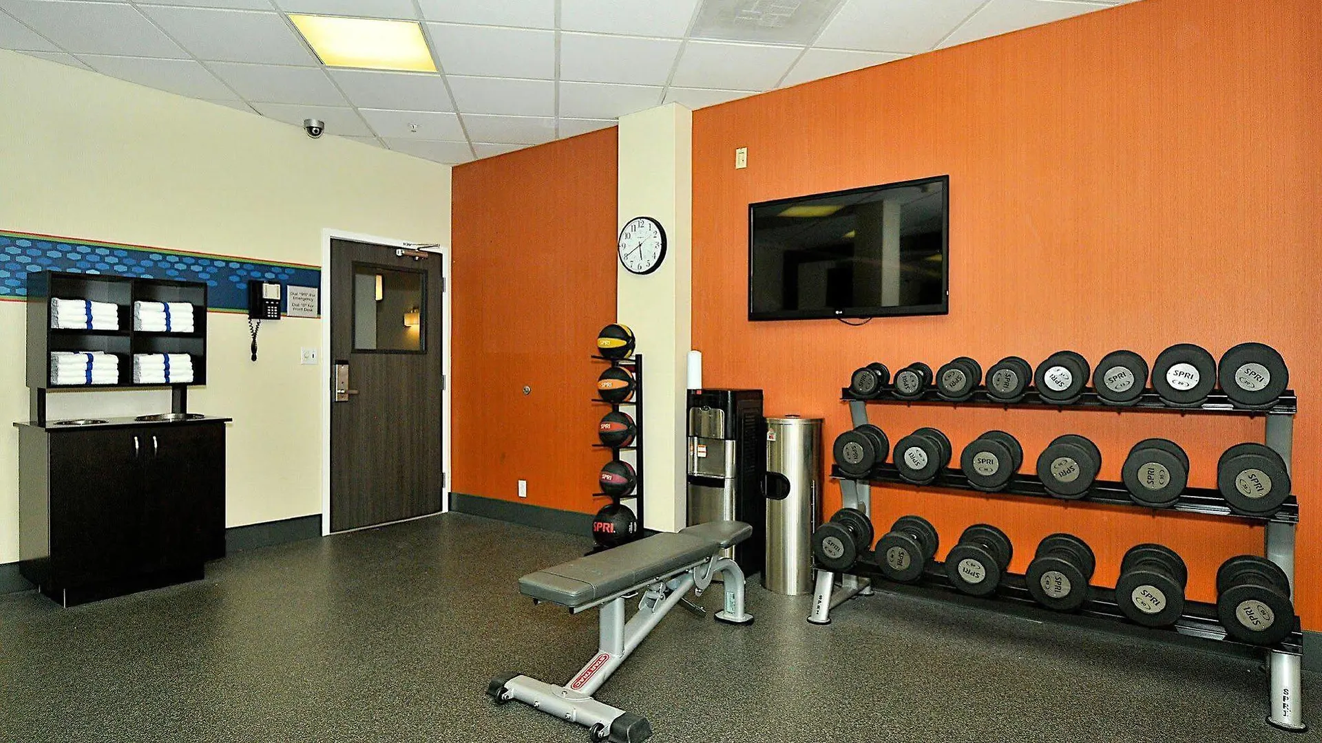 Hampton Inn & Suites By Hilton Calgary-Airport