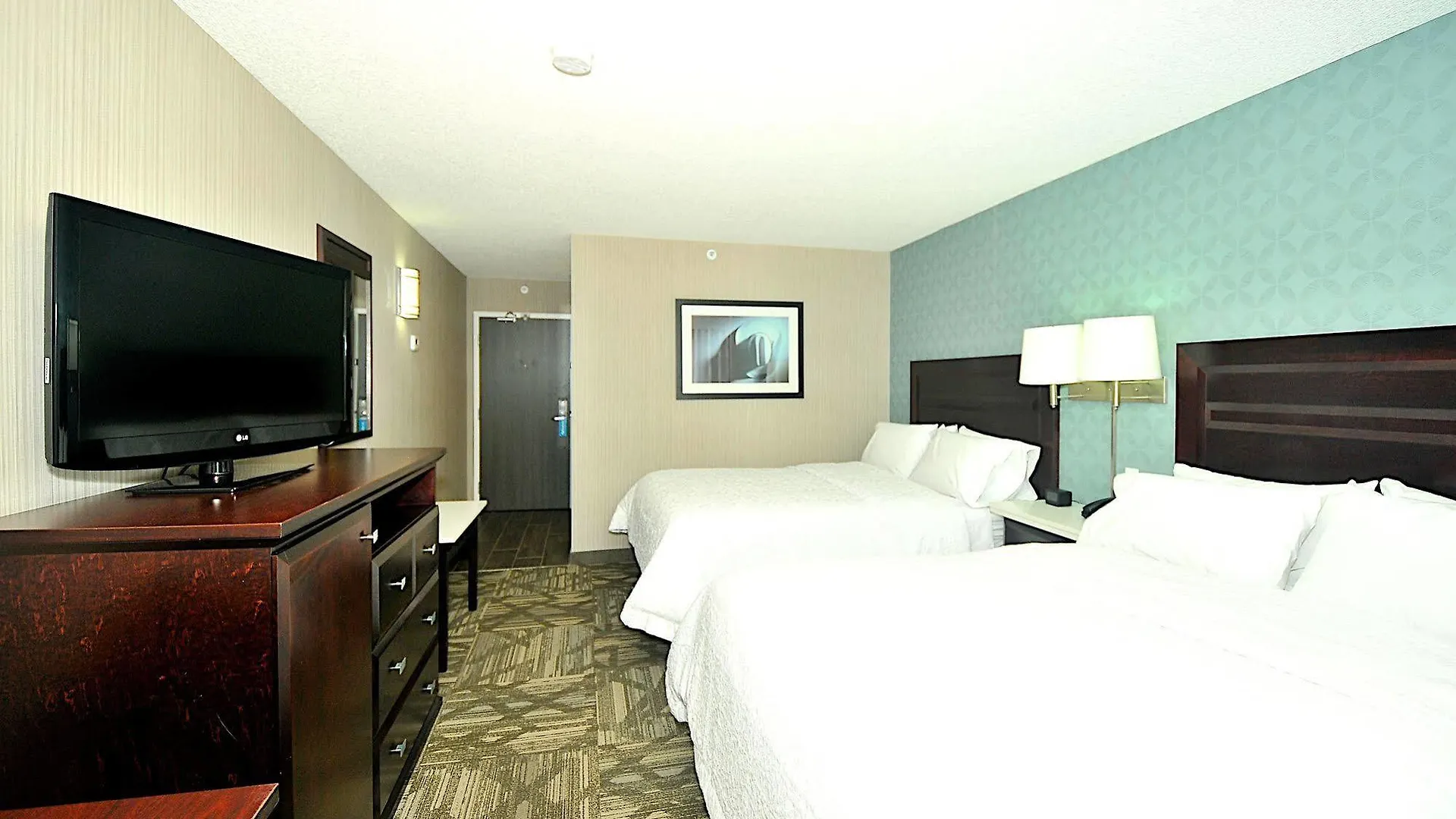 Hampton Inn & Suites By Hilton Calgary-Airport Hotel Calgary