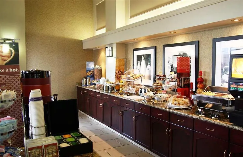 Hotel Hampton Inn & Suites By Hilton Calgary-Airport