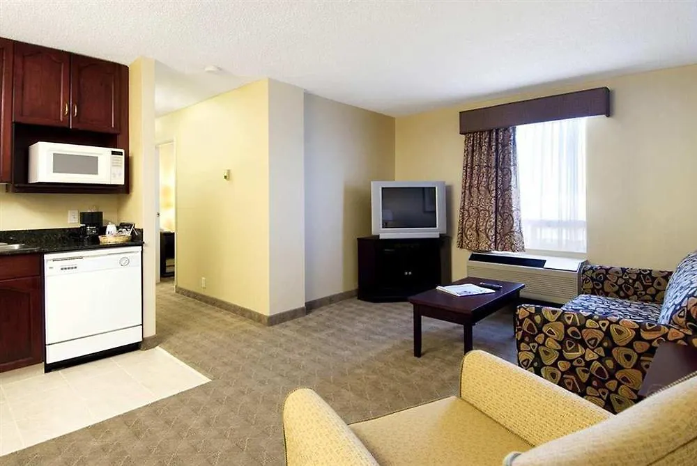 Hampton Inn & Suites By Hilton Calgary-Airport Calgary